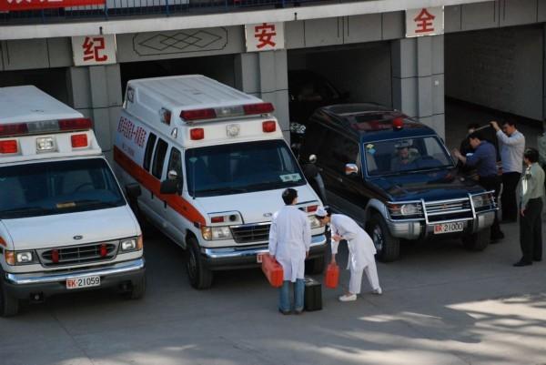 鲁甸县救护车转院